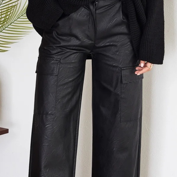 NEW CLASSY WIDE LEG FAUX LEATHER CARGO PANT BLACK - Picture 2 of 7